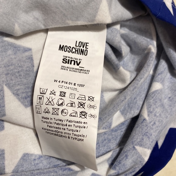 Womens Love MOSCHINO ❤️ USA Shirt, NEW! Size MEDIUM (8)🇺🇸 - Picture 6 of 8